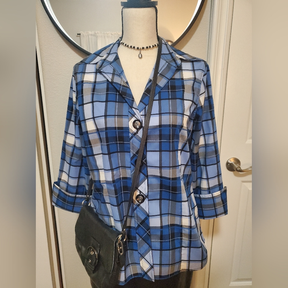 PENDLETON PLAID BUTTON DOWN BLOUSE WITH 3/4 SLEEVES